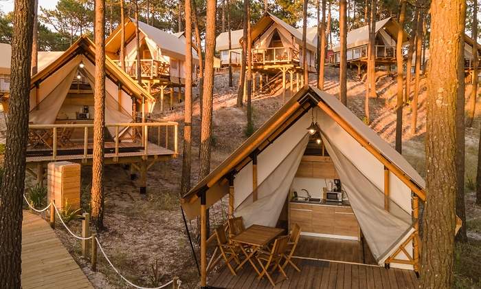 Glamping Sostenible: Cómo disfrutar del glamping de manera ecológica y sostenible.