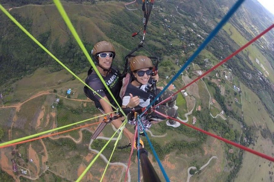 Parapente + Columpio de BelloHorizonte + Hacienda El Paraíso + Santa Helena